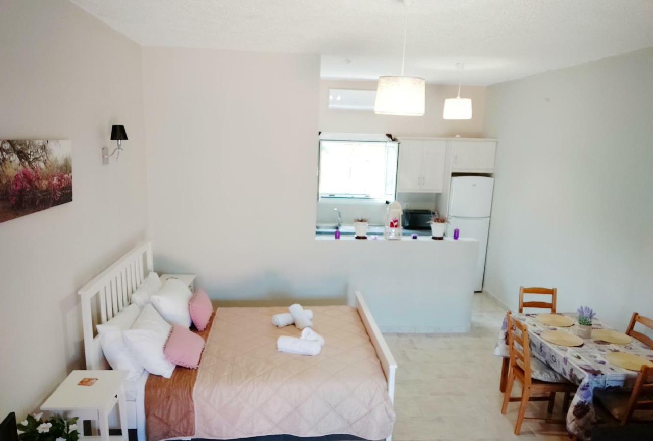 Amaryllis Boutique Apartments مورايتيكا المظهر الخارجي الصورة